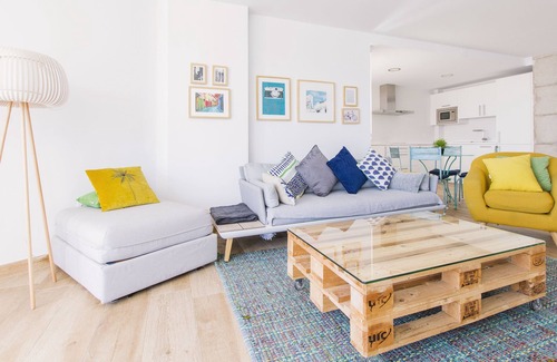La Malagueta Apartment | CRUISE APARTAMENT. First line beach. It will look like it's on a boat.