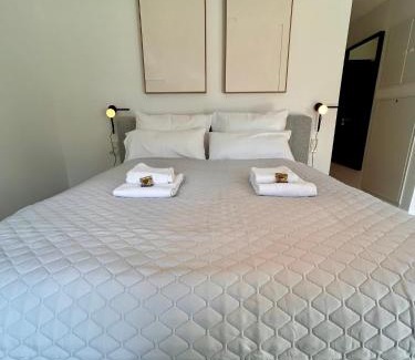 Regensburg Apartment | cruwzo I Regensburg Towers - Design Apartments