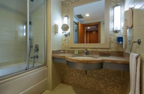 Cenger Resort | Crystal Admiral Resort Suites & Spa - Ultimate All Inclusive