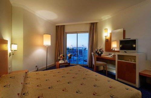 Cenger Resort | Crystal Admiral Resort Suites & Spa - Ultimate All Inclusive