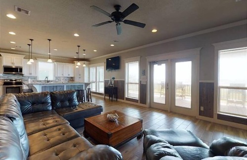 Crystal Beach House | Crystal Beach Resort