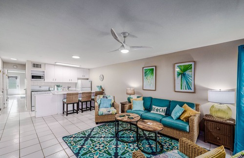 Cabes Point Condo | Crystal Blue Persuasion - 1BR condo right on Sapphire Beach, sleeps 4!