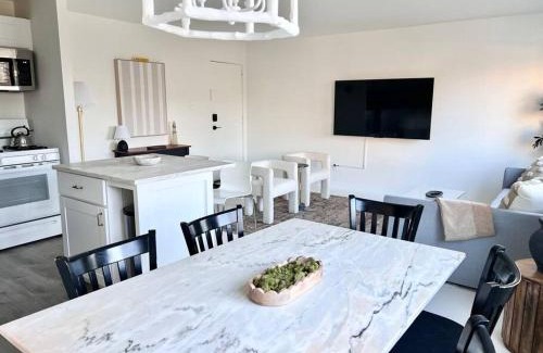 Aurora Highlands Apartment | Crystal City Boutique Flats 2BR - Free Parking 2878