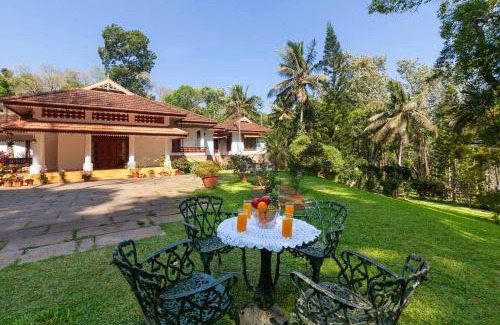 Polibetta Villa | Crystal Homestay by VEO - Part of StayVista