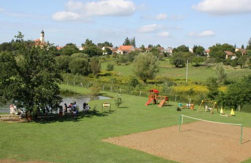 Nova Resort | Csicsergő Szabadidőközpont