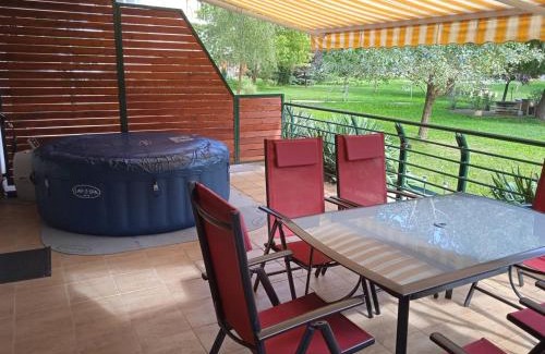 Cserkeszolo Apartment | Csiribá Apartman