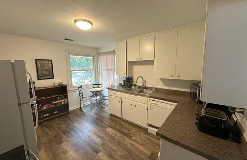Old Town West House | CSU Hideaway on Myrtle St. – Walk to Campus & Old Town