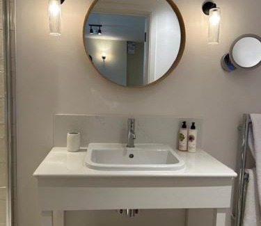 East Dean and Friston Bed & Breakfast | Cub Bedroom Six