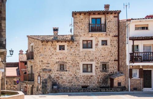 Piedralaves House | Cuesta Del Reloj
