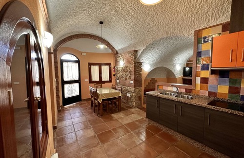 Benalua de Guadix Apartment | Cuevas la Granja