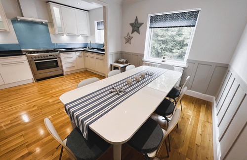 Ryde Ski Chalet | Culver Vista