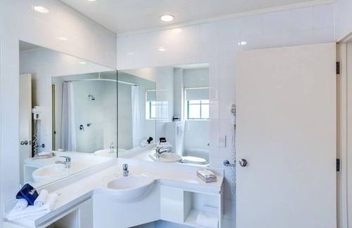 Hastings Hotel | Cumberland Court Motel