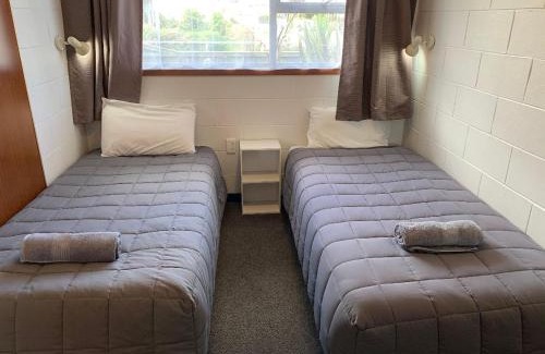 North Dunedin Hotel | Cumberland Motel