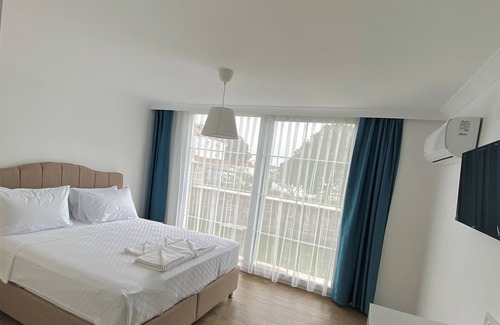 Mithatpasa Hotel | Cunda Kordon Otel