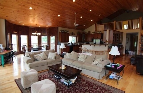 Stone Mills House | Custom Beaver Lake Cottage