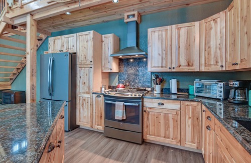 Kasilof Cabin | Custom Kasilof Cabin on 40 Private Acres