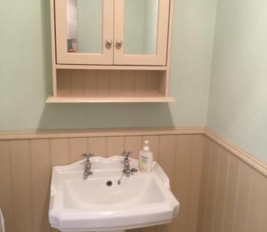 Crowthorne Apartment | Cute Cottage 2024 Traveller Award