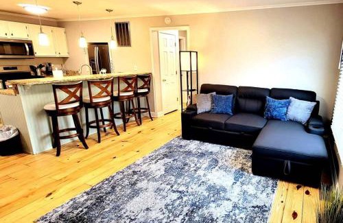 Fox Lake House | Cute & Cozy Lakeview House on Chain O Lakes with Hot Tub Option
