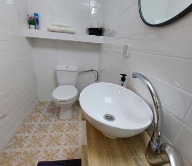 Kfar Vradim Apartment | Cute guest room