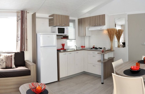 Laroque-des-Alberes RV Rental | Cybeles Vacances Camping Les Albères