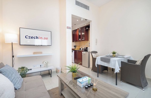 Al Hamra Village Apartment | Czechin - Royal Breeze 2