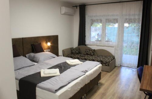 Oroszlany Bed & Breakfast | Czermann Holiday Inn