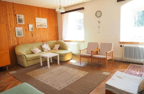 Broumov House | Dům u Kříže