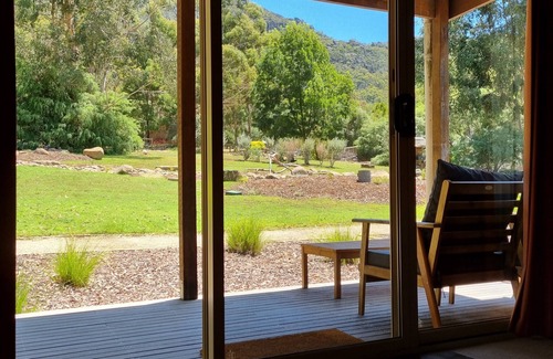 Halls Gap Cottage | D'Altons Studios