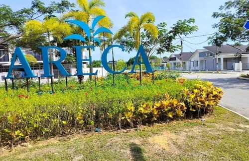 Sungai Pelek House | D'Areca Muslim Homestay