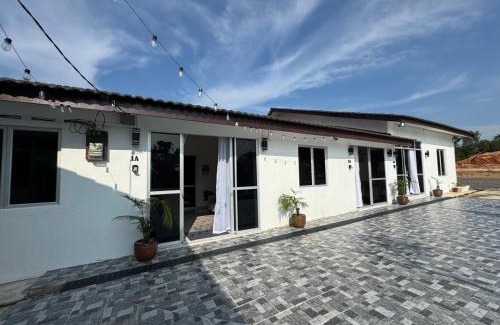 Kampung Pasir Tinggi House | D' Ehsan Homestay & Chalet