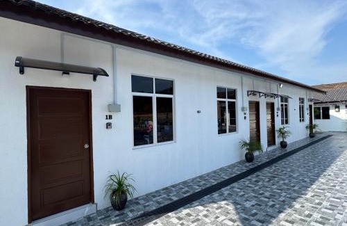 Kampung Pasir Tinggi House | D' Ehsan Homestay & Chalet