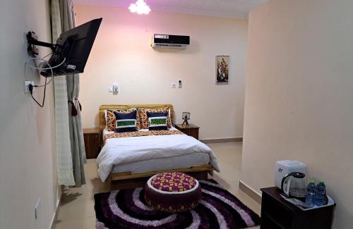 Accra Region Hotel | D'she Newig Hotel