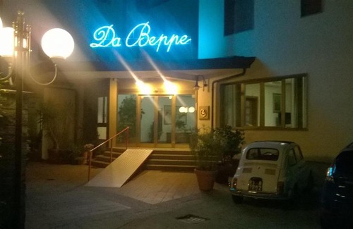 Chiesina Uzzanese Hotel | Da Beppe