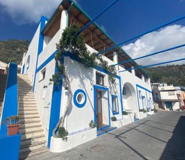 Filicudi Porto Bed & Breakfast | Da Nino sul mare Filicudi