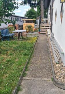 Walldorf Apartment | Dachgeschoss Wohnung mit Balkon
