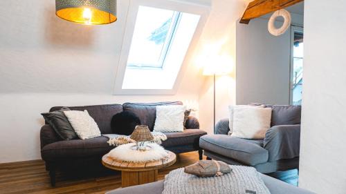 Uehlingen-Birkendorf Apartment | Dachwohnung mit Ofen und Freisitz