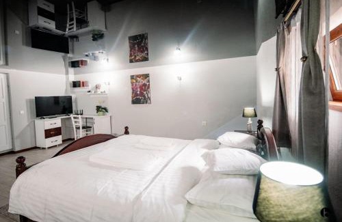 Center House | Dadi House