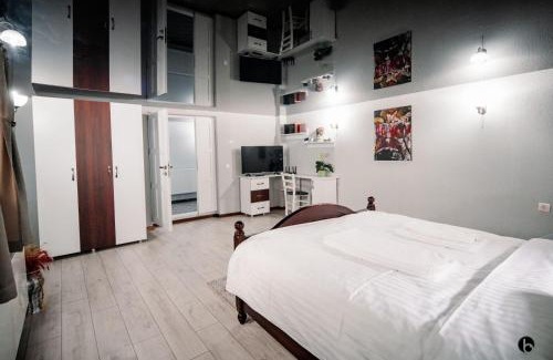 Center House | Dadi House