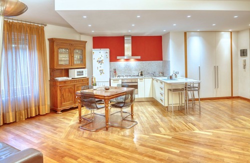 Levanto Apartment | Dai Fiorentini - for 8 people, 2 bedrooms + 1 adjoining, 500 m from beach, in centre