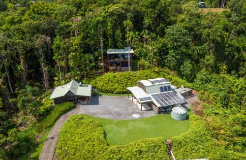 Cow Bay House | Daintree Holiday Homes - La Vista
