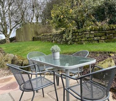 Oldfield House | Daisy Cottage