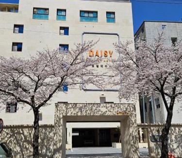 Tongyeong Hotel | Daisy hotel