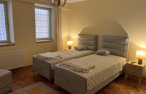 Uzice Apartment | Daisy
