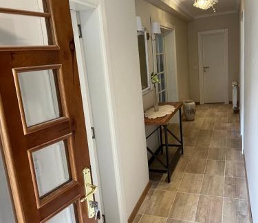 Uzice Apartment | Daisy