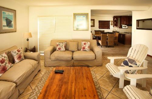 Paradise Beach House | Dalene Se Seehuis
