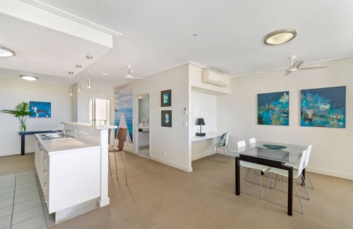 Townsville Hotel | Dalgety Apartments
