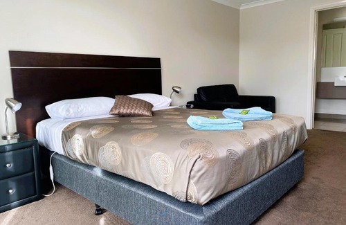 Terang Hotel | Dalvue Motel