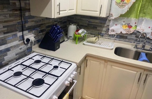 Choppins Apartment | Daly's Executive Suites- AKA-Reeves Villa