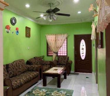 Gambang House | Damai Guest House Malay Only