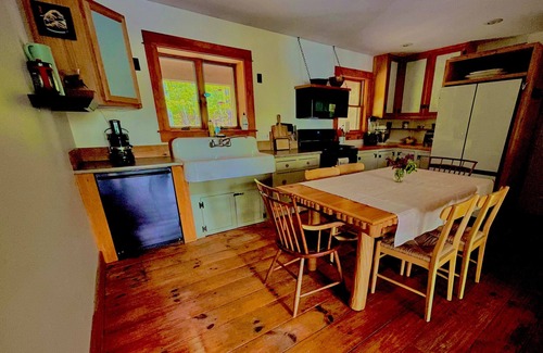 Jefferson House | Damariscotta Lakefront 3BR+